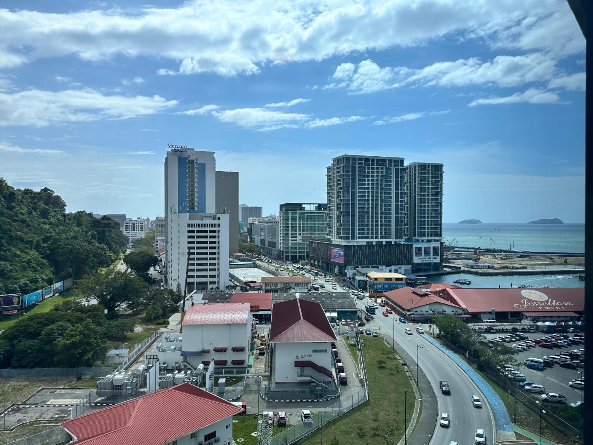 Jq1 Sea & Pool Or City View Wifi I Washing Machine For Some Units I Cuckoo Water Jesselton Quay By R2 Kota Kinabalu Extérieur photo