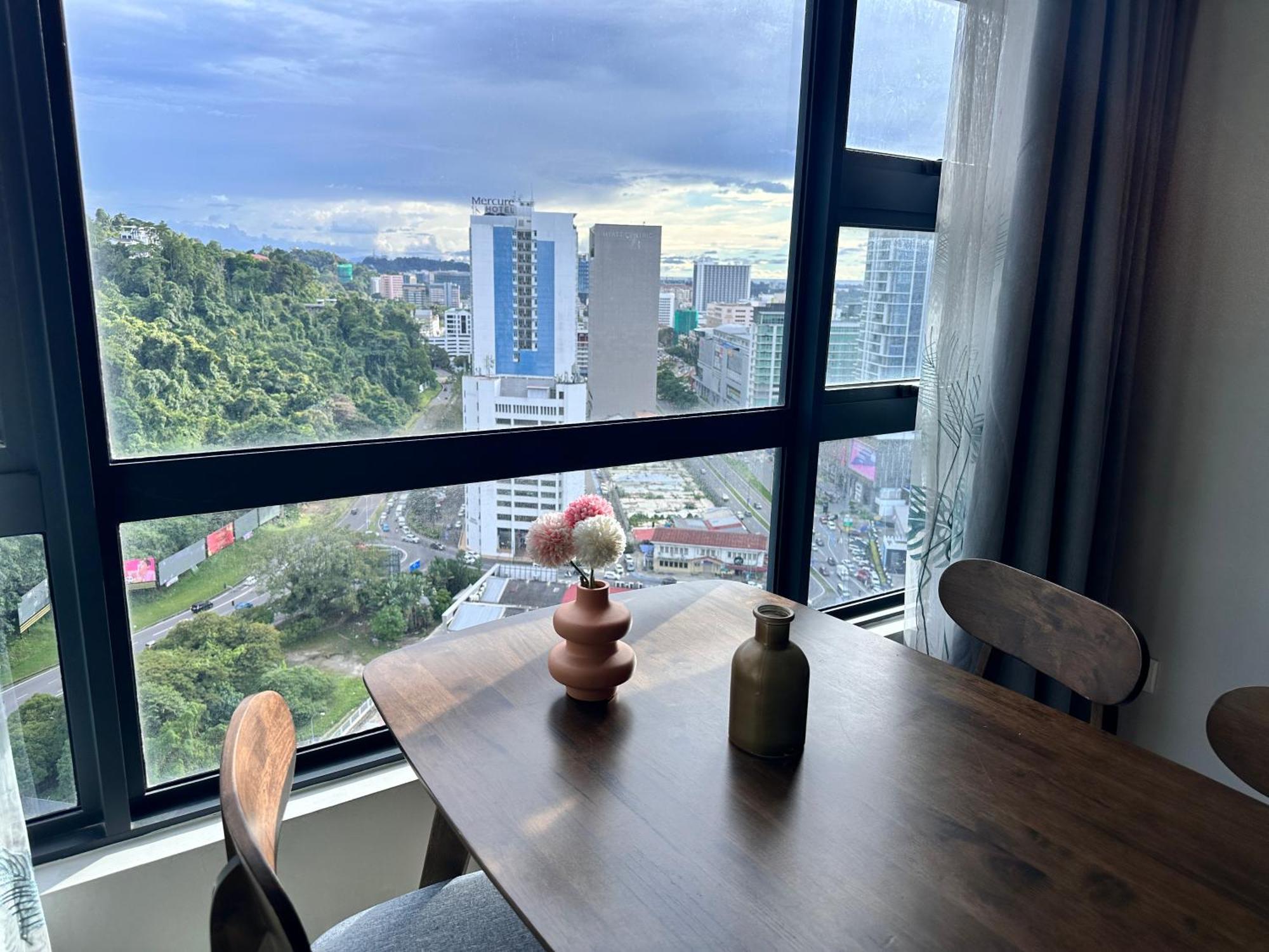 Jq1 Sea & Pool Or City View Wifi I Washing Machine For Some Units I Cuckoo Water Jesselton Quay By R2 Kota Kinabalu Extérieur photo